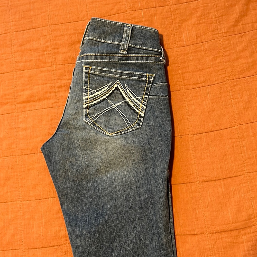 Ariat Denim Women’s Jeans. Boot cut. Size 28R. Style B9.